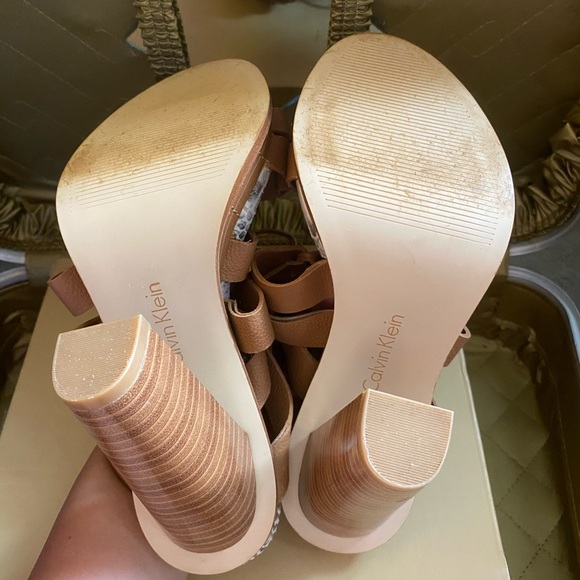 Calvin Klein lace up platform chunky heels - Picture 6 of 7